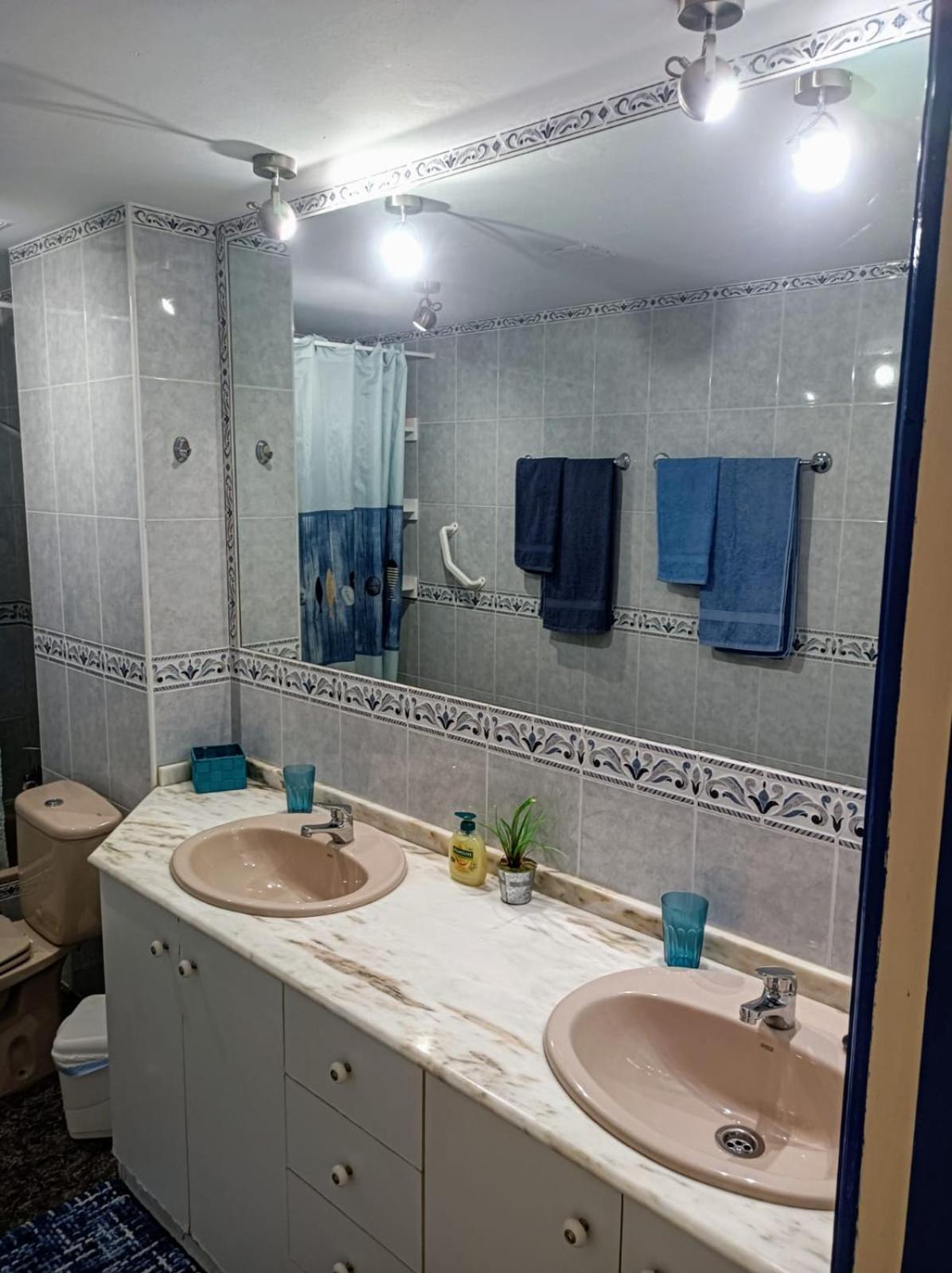 Casa Leo Apartment คอร์ราเลโฮ ภายนอก รูปภาพ